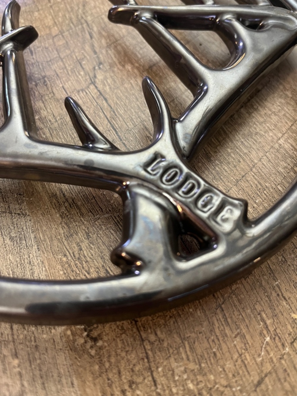 Lodge Cast Iron Antler Trivet - Picture 2 of 3